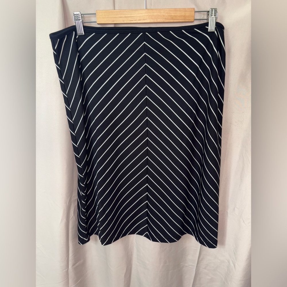 Mossimo Black and White Striped Women's Pencil Skirt Size Large